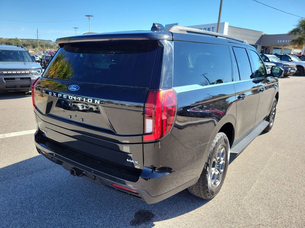 Used 2025 Ford Expedition Max Active image 5