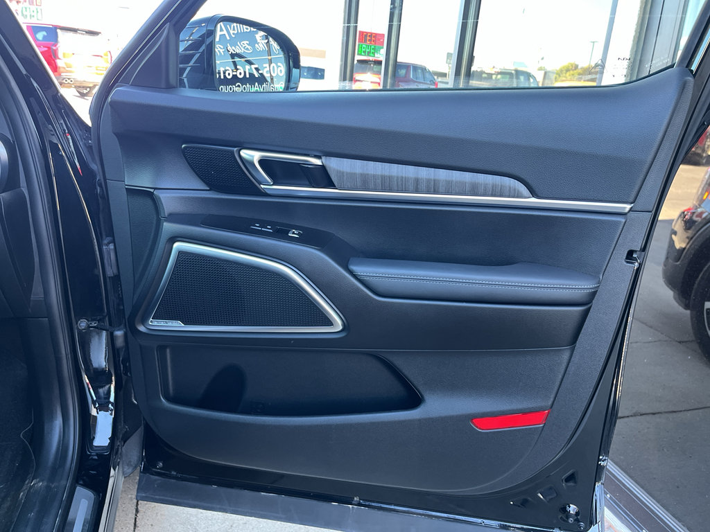 Used 2023 Kia Telluride SX image 12