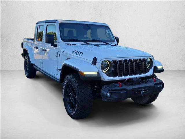Used 2024 Jeep Gladiator Sport AWD/4WD image 3