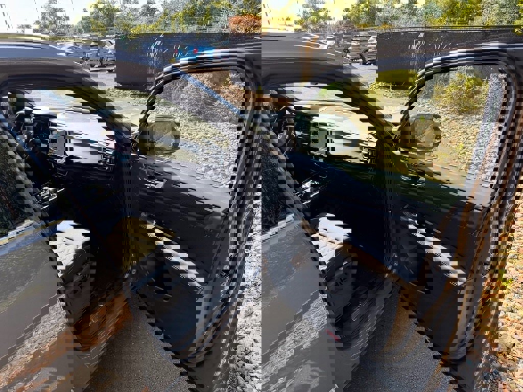 New 2026 Volkswagen Atlas Cross Sport SEL Premium R-Line image 11