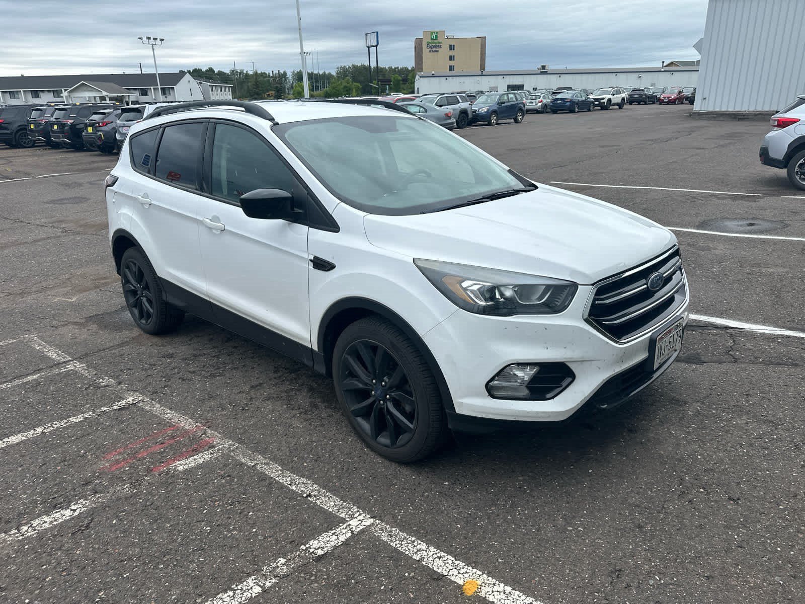 Used 2018 Ford Escape SE w/ SE Sport Appearance Package AWD/4WD image 6