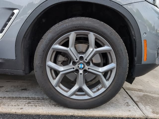 Used 2023 BMW X3 xDrive30i w/ Premium Package AWD/4WD image 5