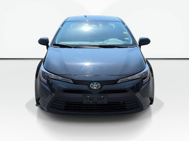 Used 2024 Toyota Corolla LE FWD image 3
