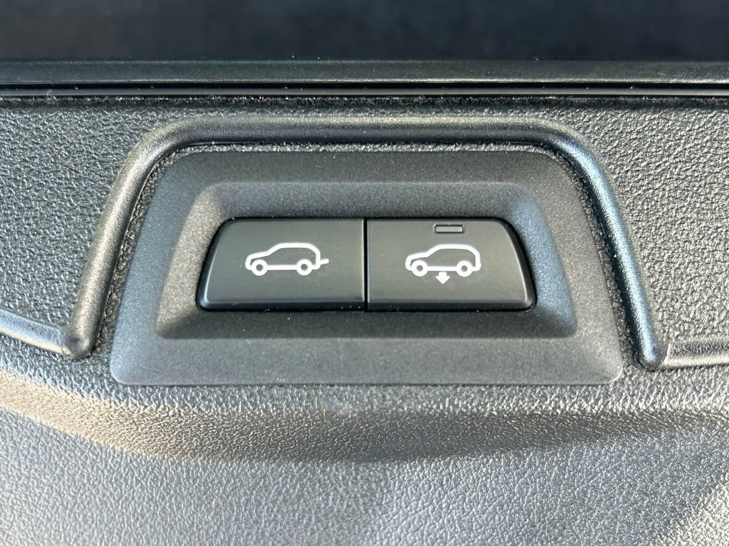 Used 2025 BMW X5 xDrive50e AWD/4WD image 59