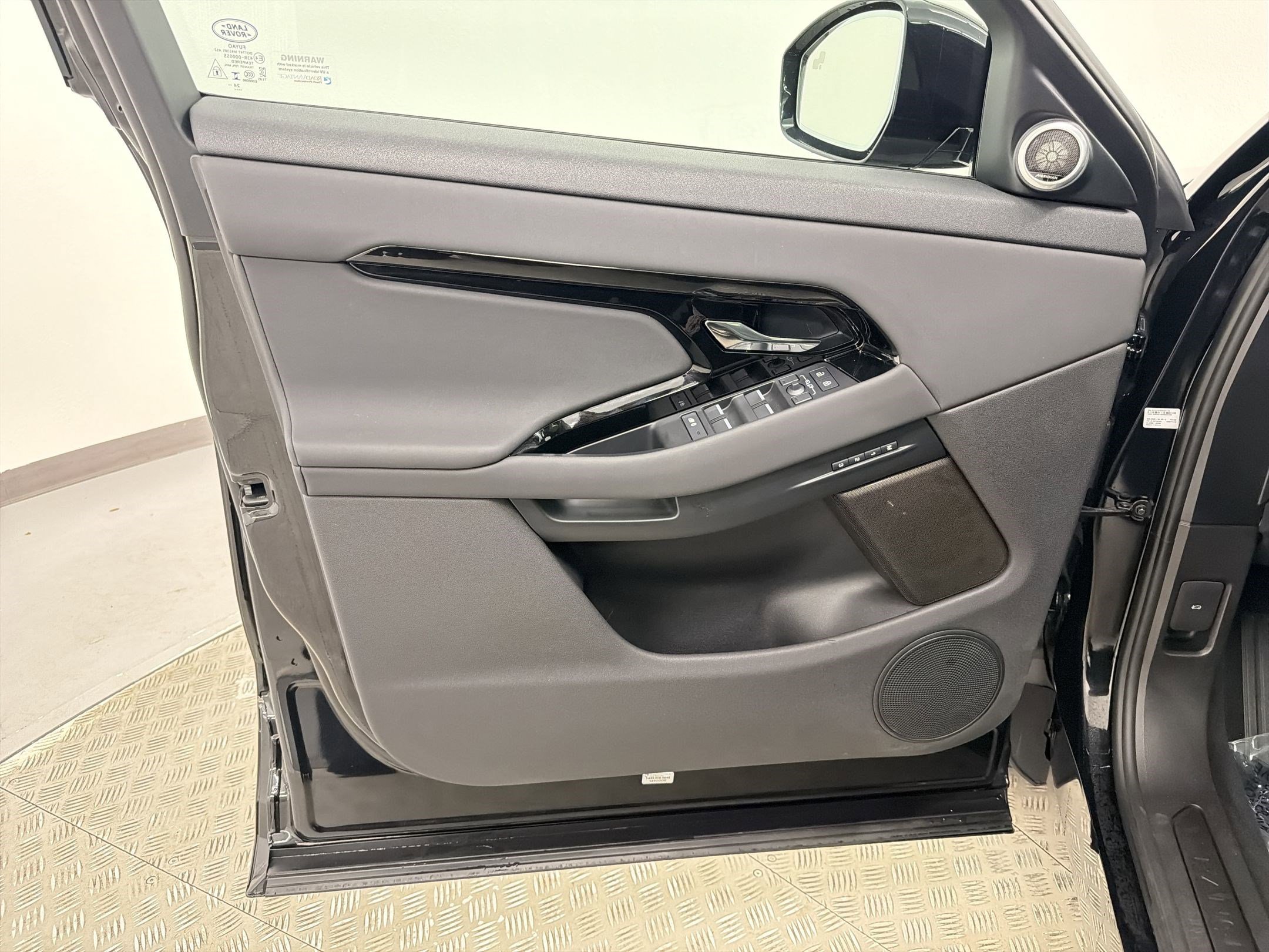 Certified 2026 Land Rover Range Rover Evoque S AWD/4WD image 12