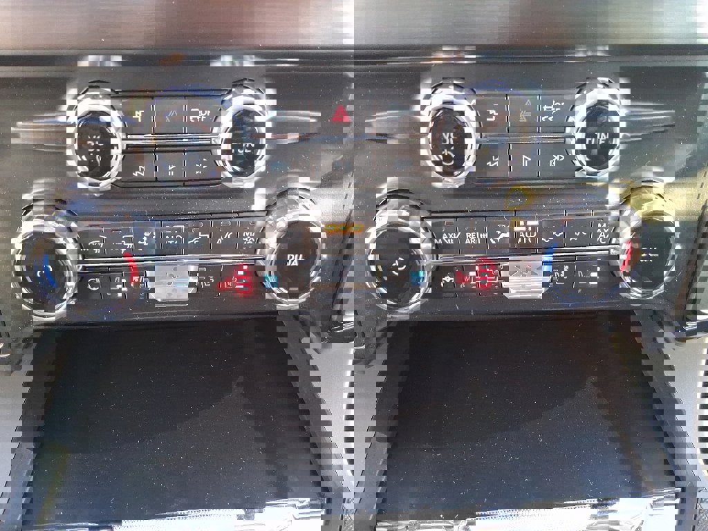 New 2026 Ford F250 Lariat w/ Tremor Off-Road Package image 15