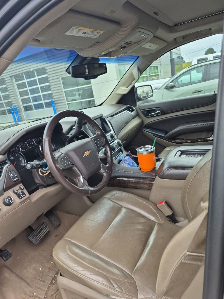 Used 2016 Chevrolet Suburban LT w/ Luxury Package AWD/4WD image 12