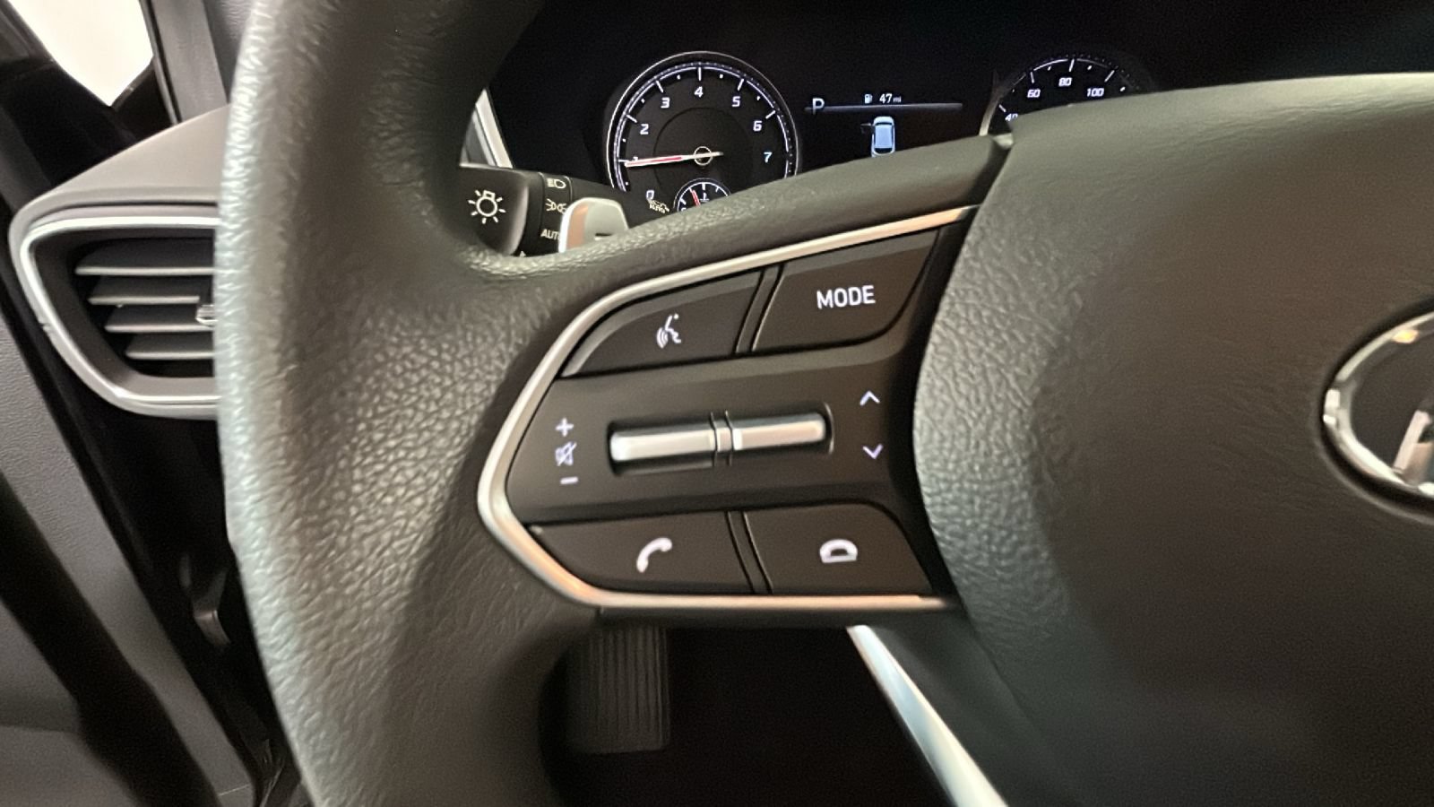 Certified 2023 Hyundai Santa Fe SE FWD image 19