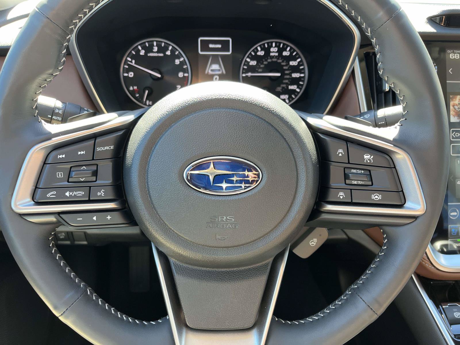 Used 2025 Subaru Outback Touring XT w/ Tech Package 3 AWD/4WD image 22