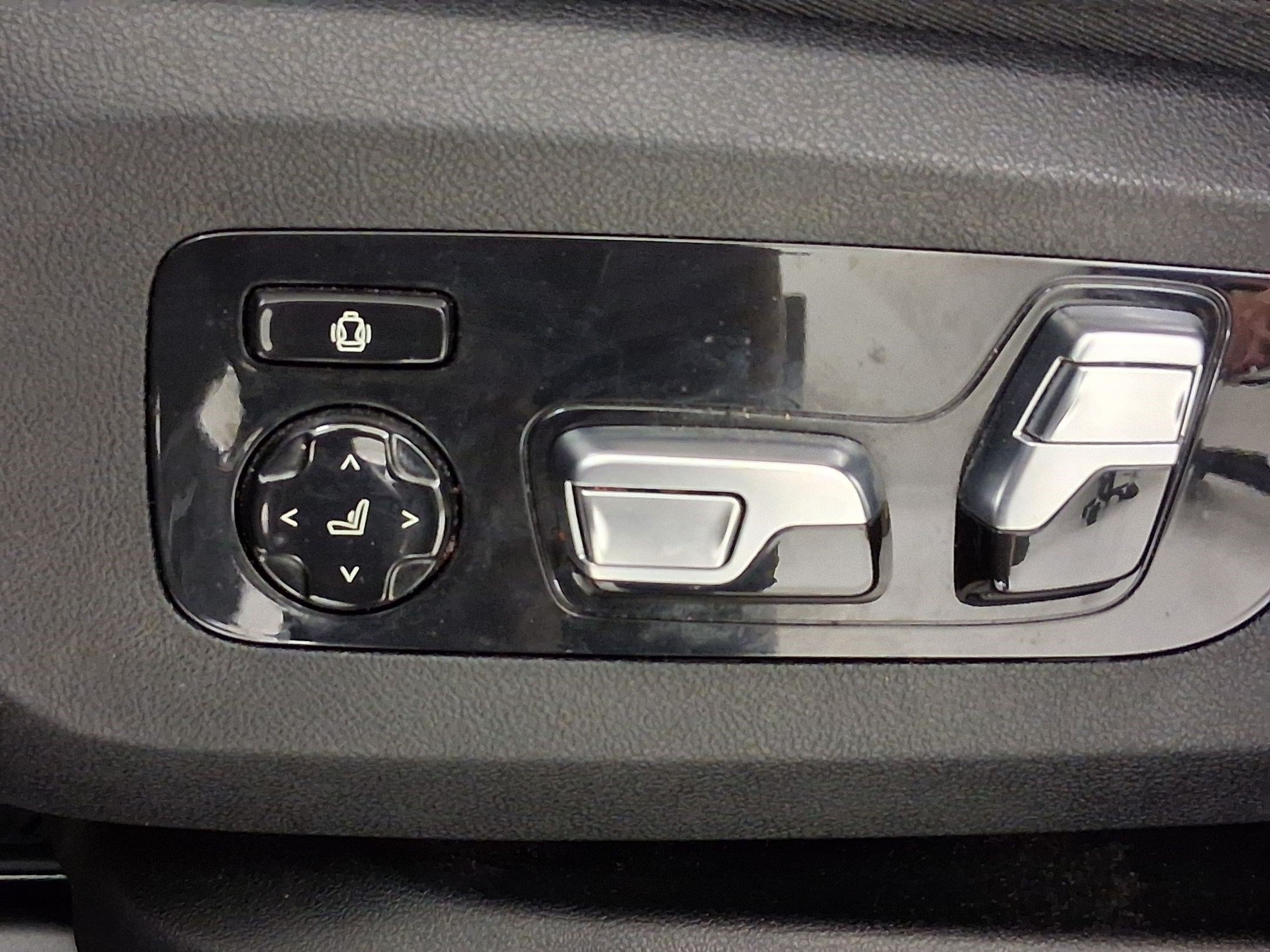 Certified 2023 BMW XM AWD/4WD image 13