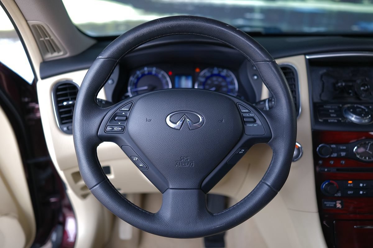 Used 2016 INFINITI QX50 2WD w/ Premium Package image 13