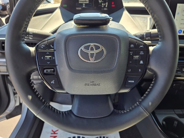 Used 2023 Toyota Prius XLE FWD image 30