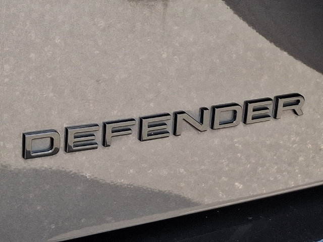 Used 2022 Land Rover Defender 110 S AWD/4WD image 30