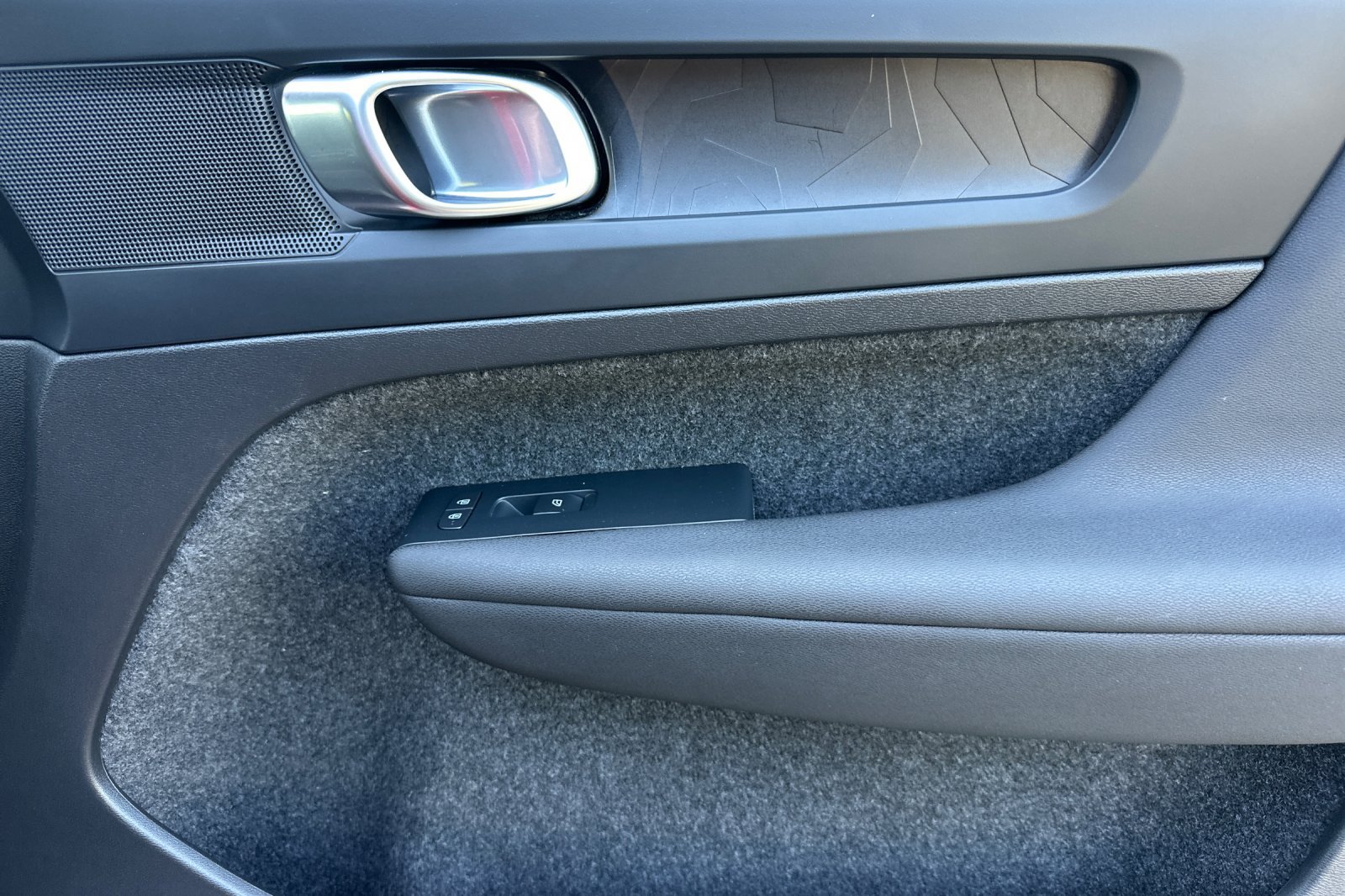 Certified 2023 Volvo C40 Recharge Core AWD/4WD image 20