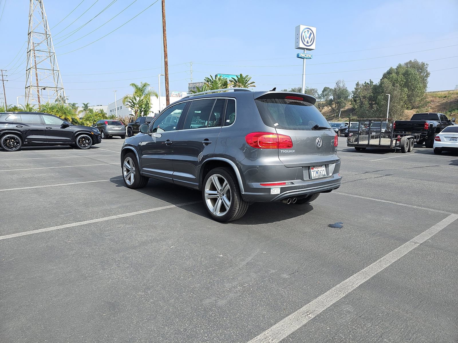 Used 2016 Volkswagen Tiguan R-Line image 7