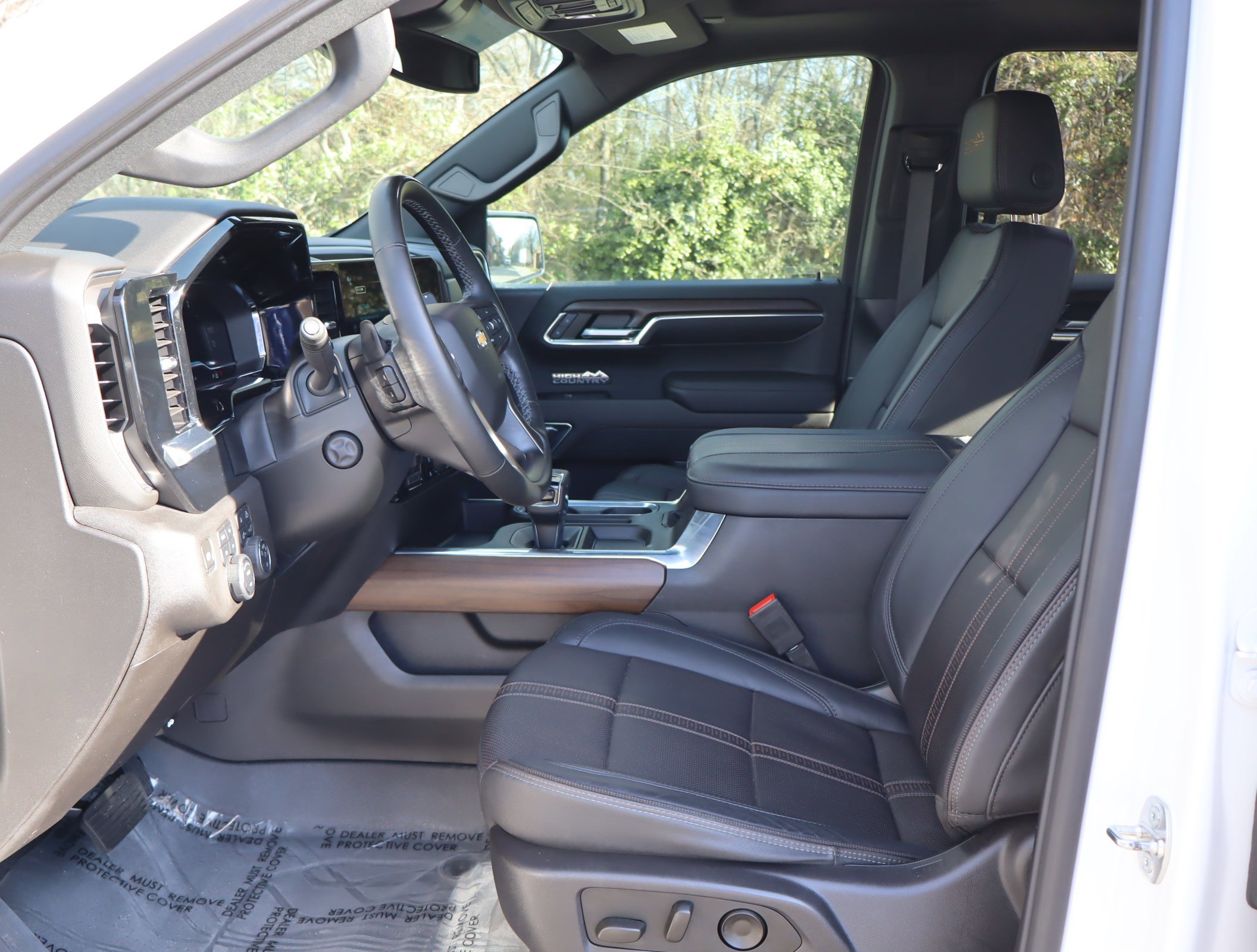 Certified 2024 Chevrolet Silverado 1500 High Country w/ High Country Premium Package image 15