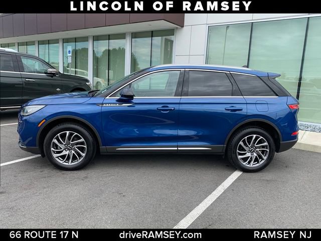 Used 2021 Lincoln Corsair AWD w/ Equipment Group 101A image 2