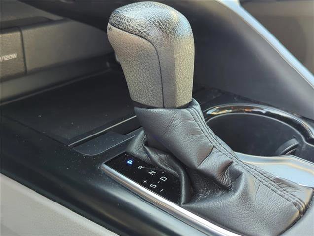 Used 2019 Toyota Camry LE image 22