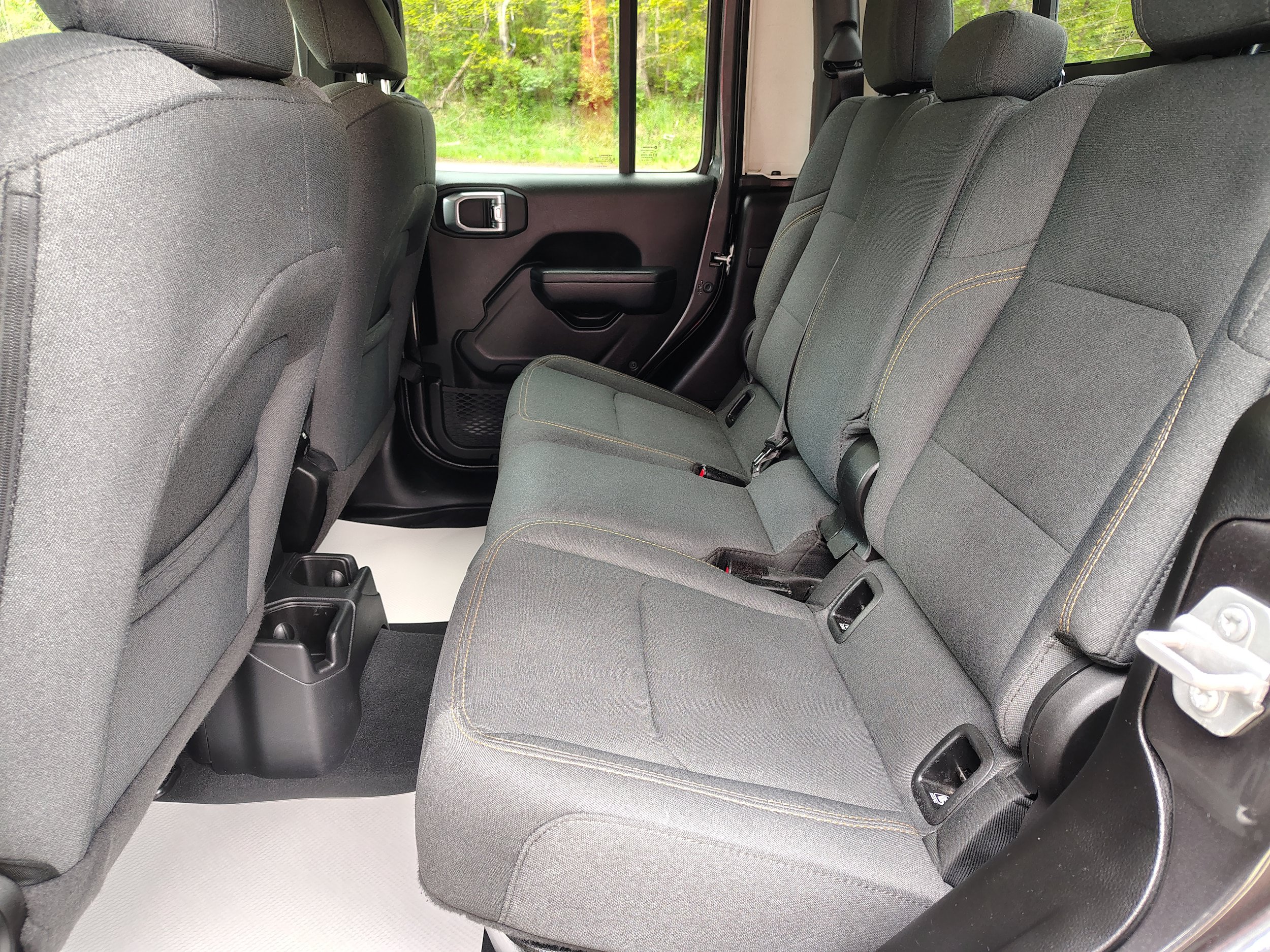 Used 2024 Jeep Gladiator Sport AWD/4WD image 18