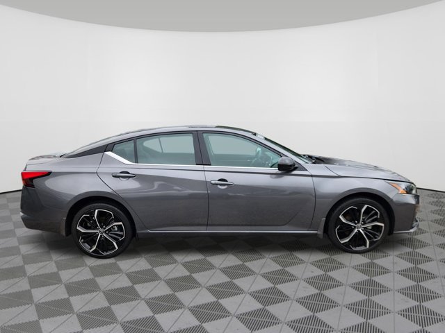 Certified 2025 Nissan Altima 2.5 SR AWD/4WD image 6