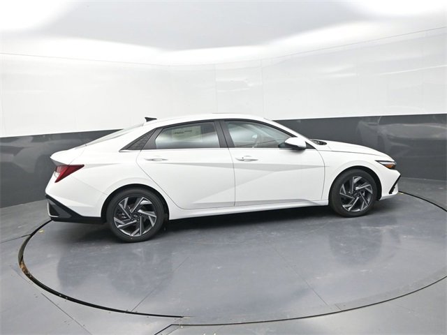 New 2026 Hyundai Elantra Limited image 9