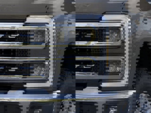 New 2026 Ford F250 XLT w/ XLT Premium Package image 18