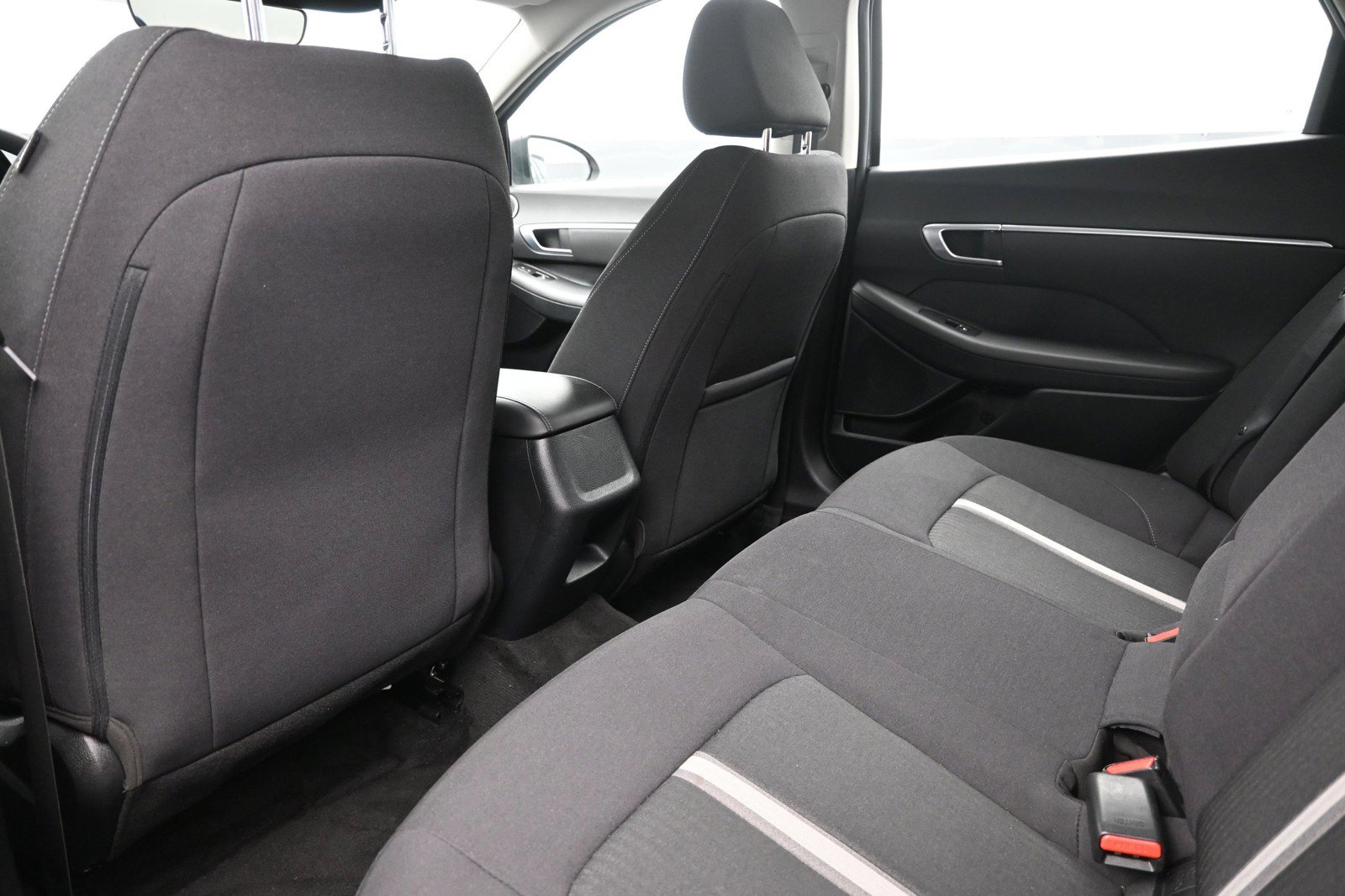 Certified 2023 Hyundai Sonata SEL w/ Preferred Accessory Package FWD image 21