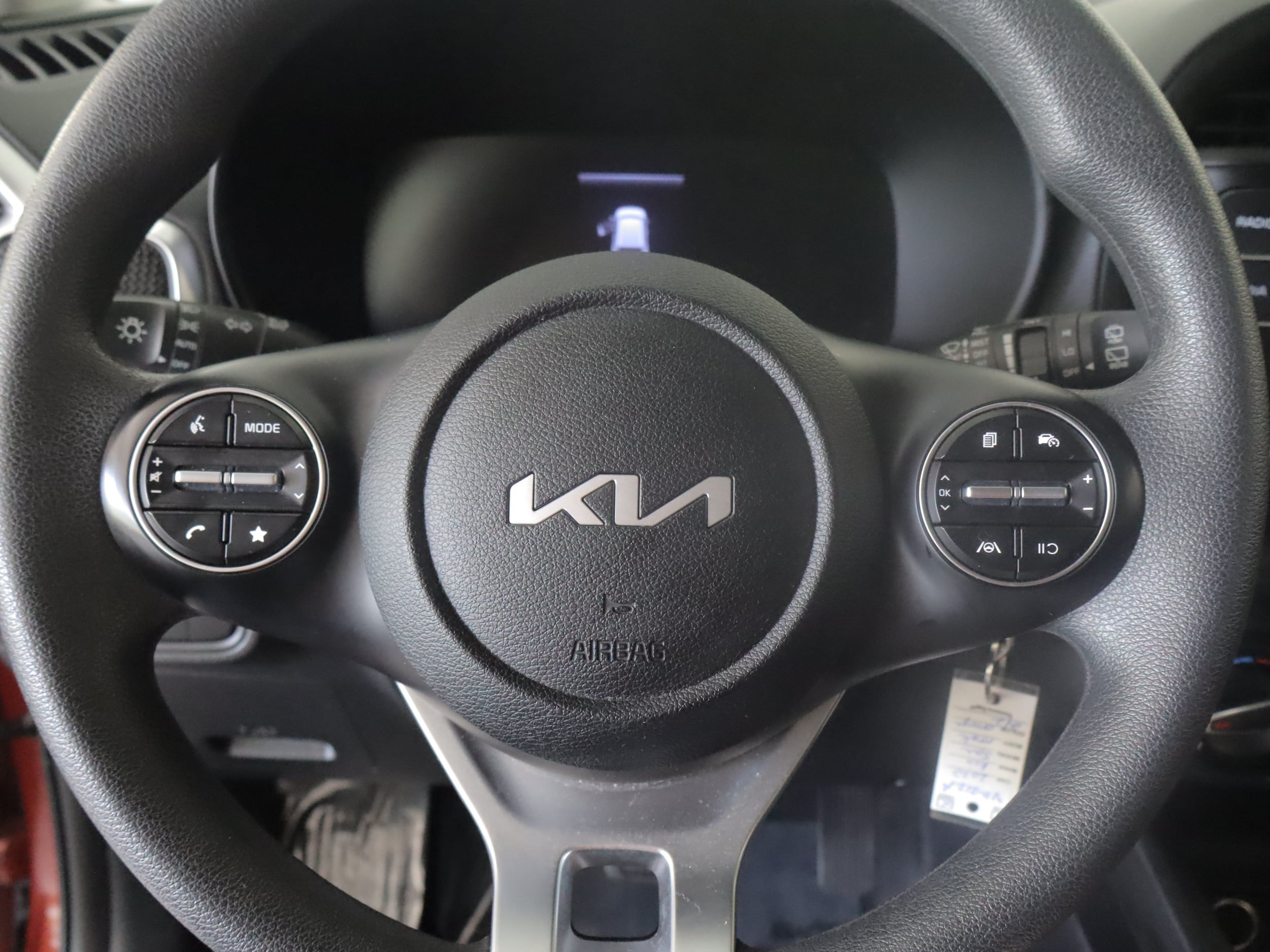 Used 2023 Kia Soul LX w/ LX Technology Package FWD image 10