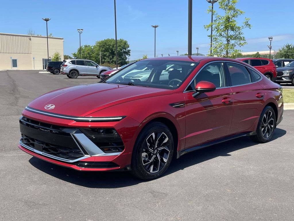 Certified 2025 Hyundai Sonata SEL FWD image 7