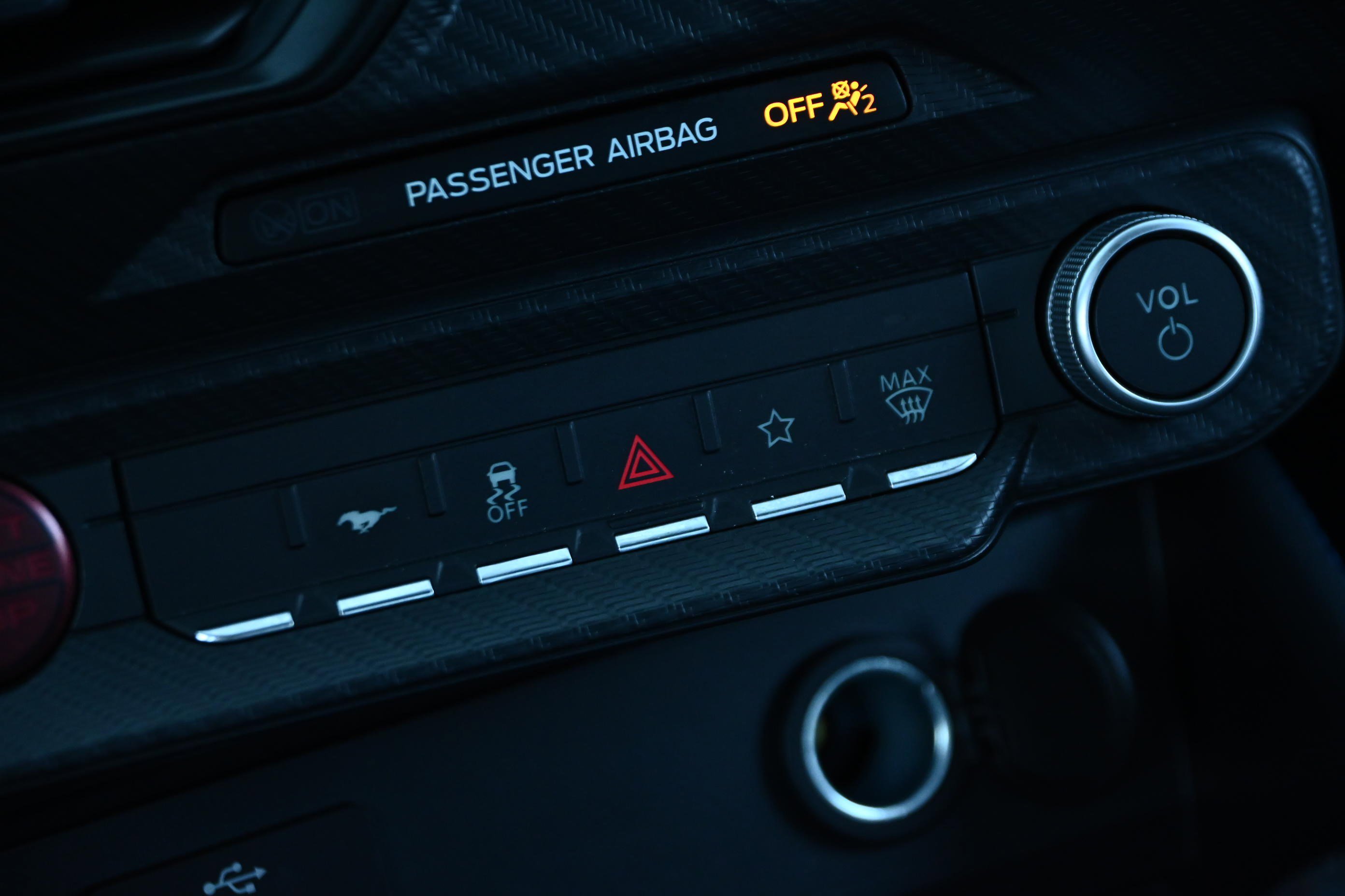 Used 2025 Ford Mustang Dark Horse image 18