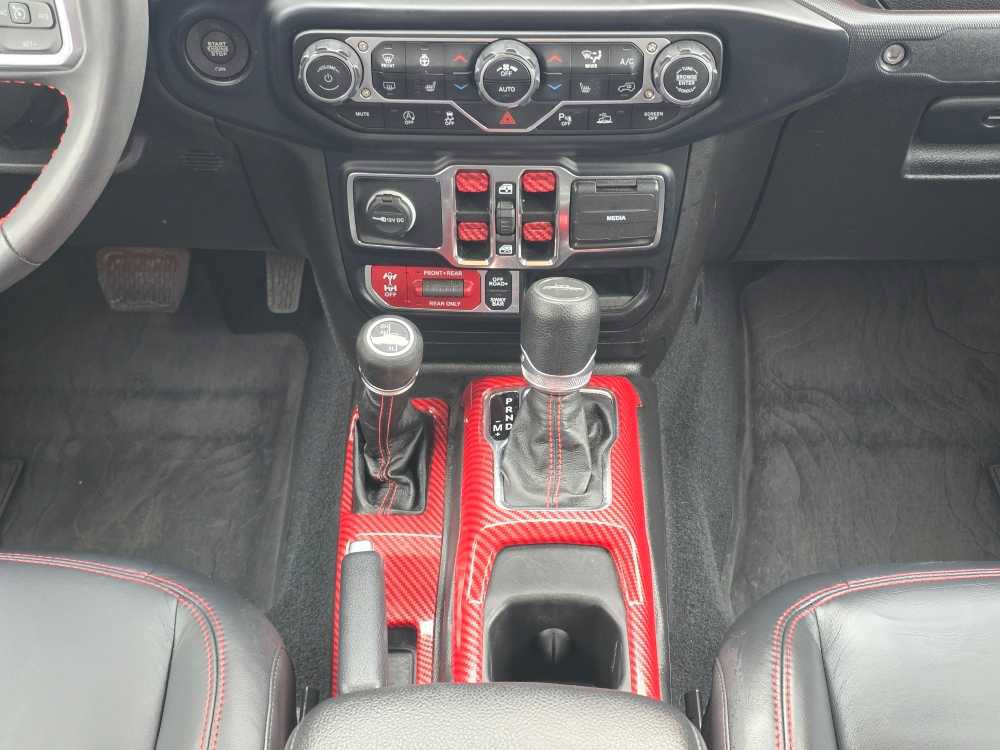 Used 2023 Jeep Gladiator Rubicon w/ LED Lighting Group AWD/4WD image 13
