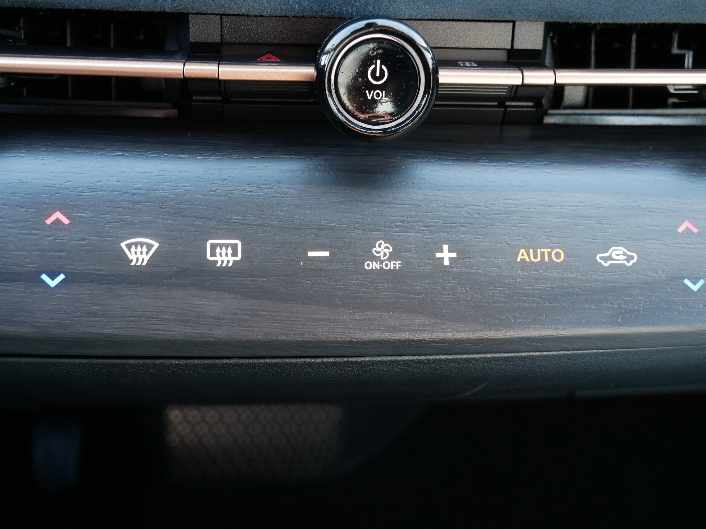 Certified 2023 Nissan Ariya image 23