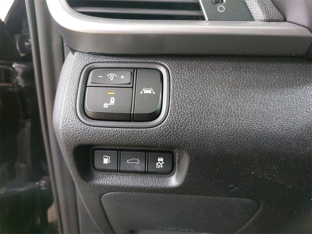 Used 2020 Kia Optima LX image 29