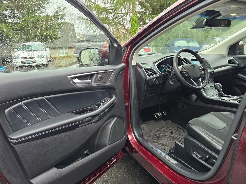 Used 2017 Ford Edge Sport w/ Equipment Group 401A image 7