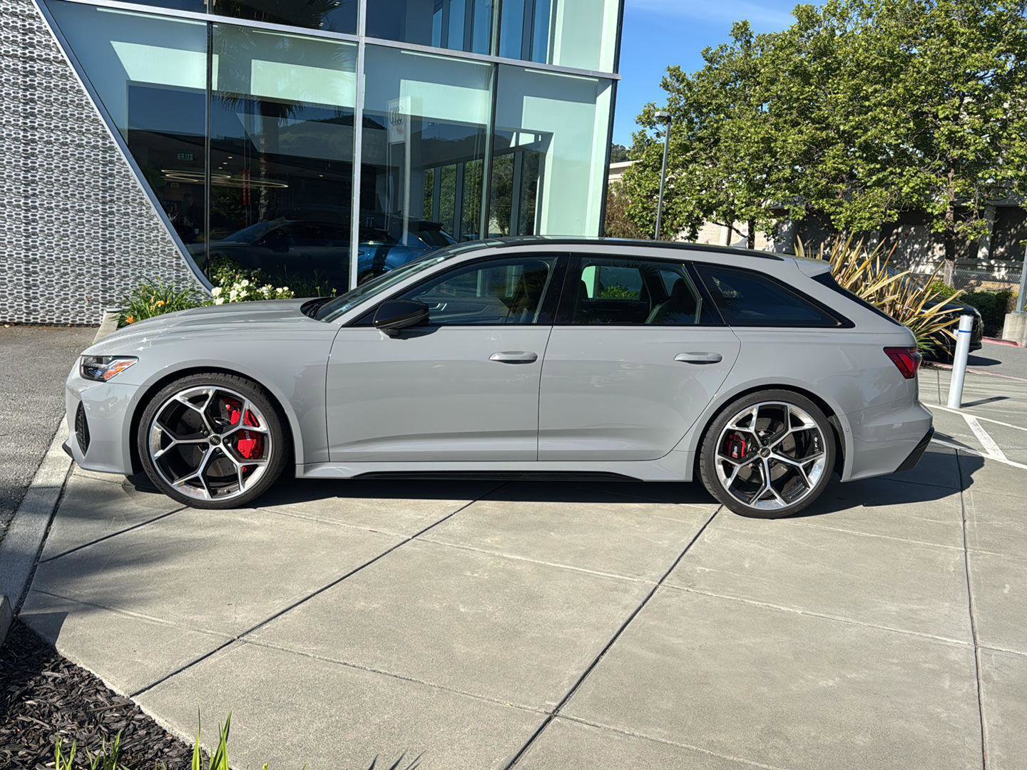 Used 2025 Audi RS 6 performance image 11