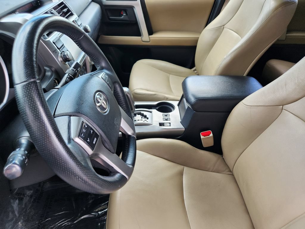 Used 2012 Toyota 4Runner Limited AWD/4WD image 4