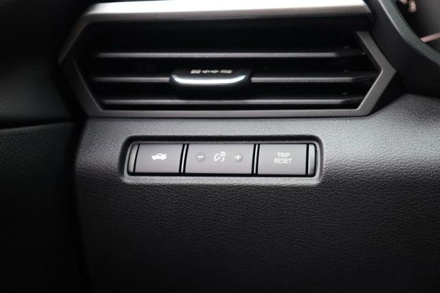 New 2025 Nissan Altima 2.5 SR w/ SR Premium Package image 19