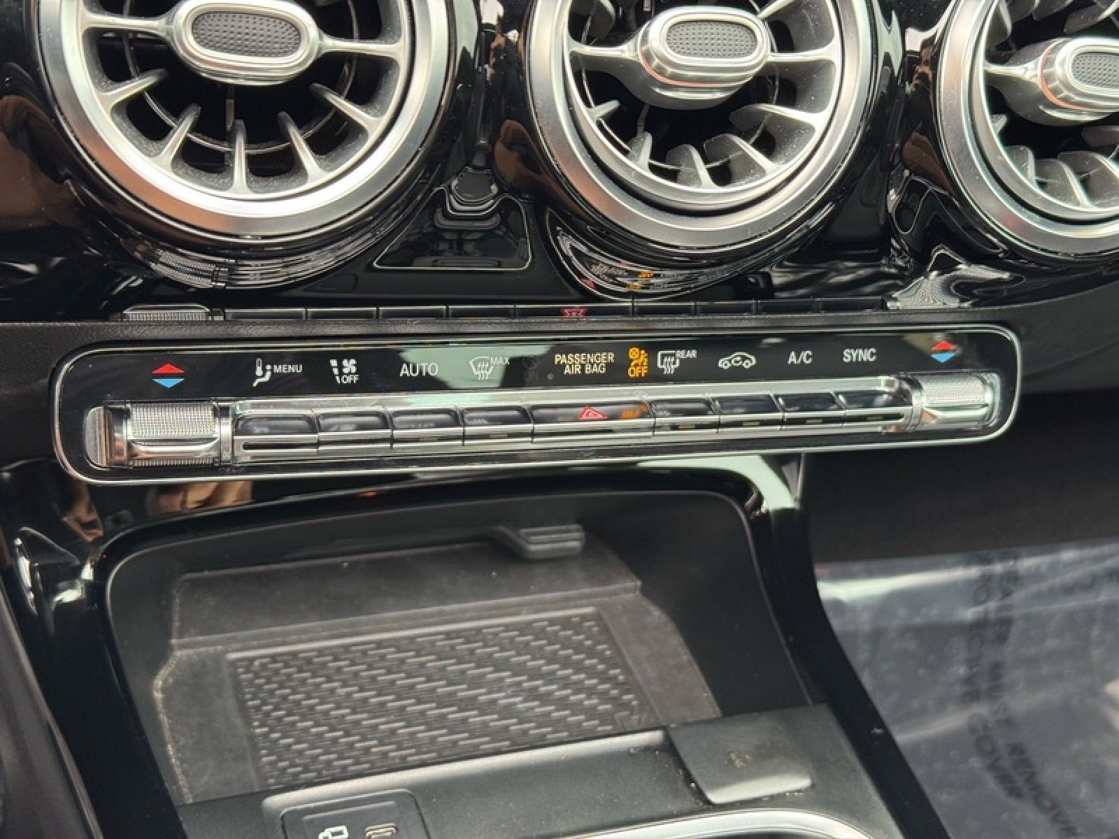 Certified 2020 Mercedes-Benz CLA 250 w/ AMG Line image 29