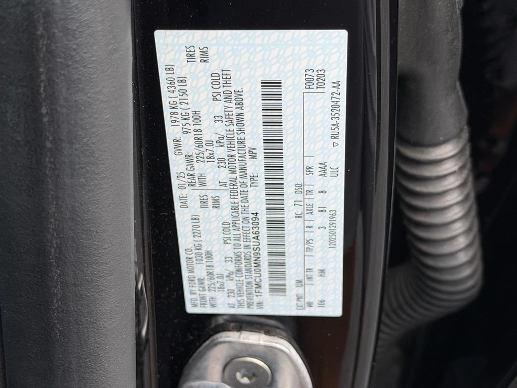 Used 2025 Ford Escape ST-Line FWD image 21