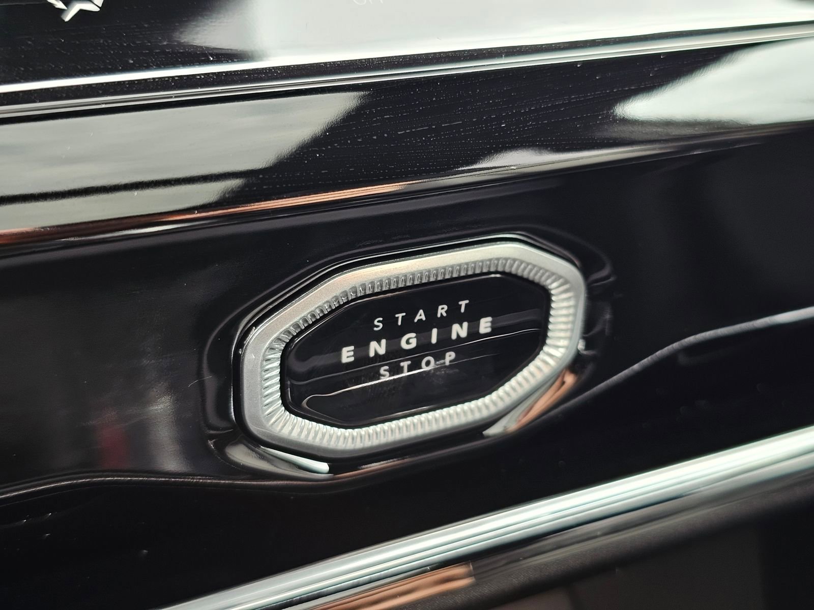 New 2026 Jeep Grand Cherokee Limited image 15