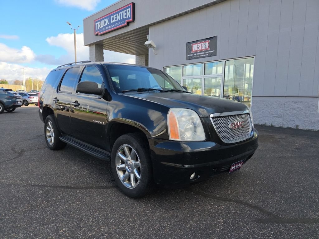 Used 2008 GMC Yukon SLT w/ SLT Preferred Equipment Group