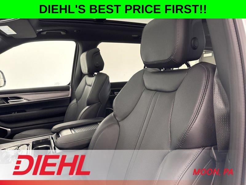 New 2026 Jeep Grand Wagoneer Limited w/ Premium Group II AWD/4WD image 24