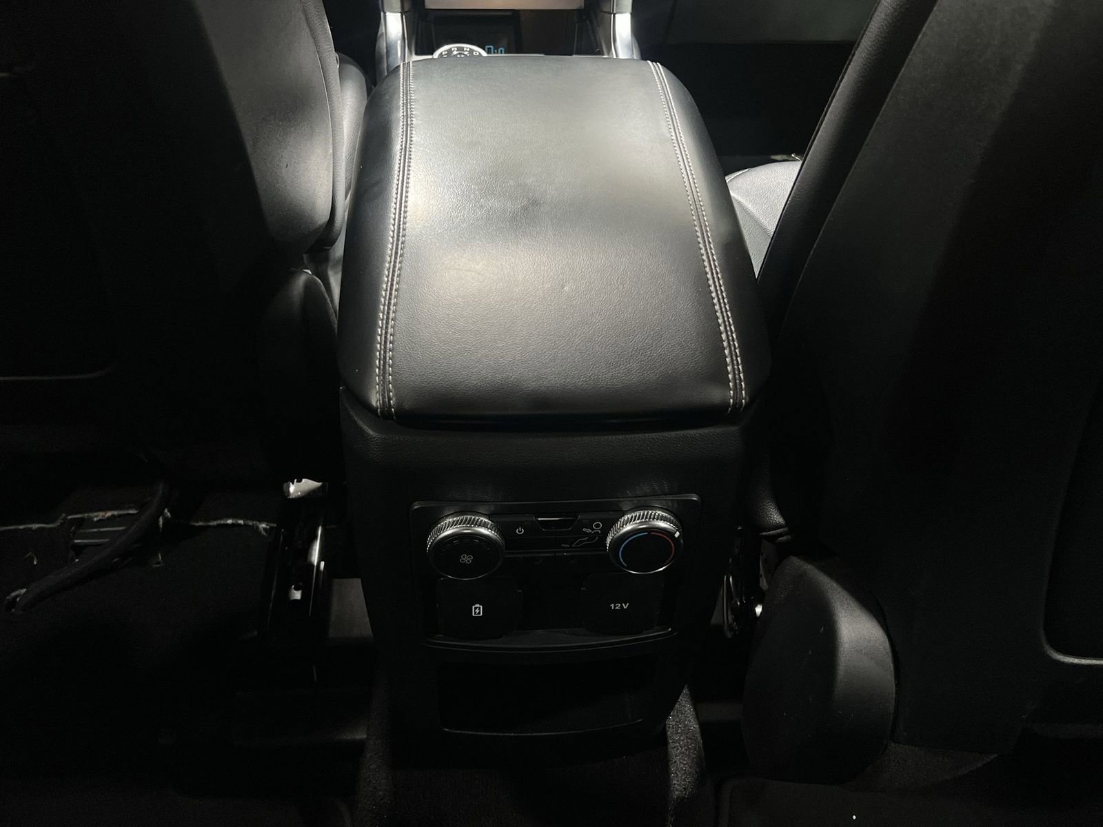 Used 2020 Ford Explorer XLT w/ Equipment Group 202A AWD/4WD image 21
