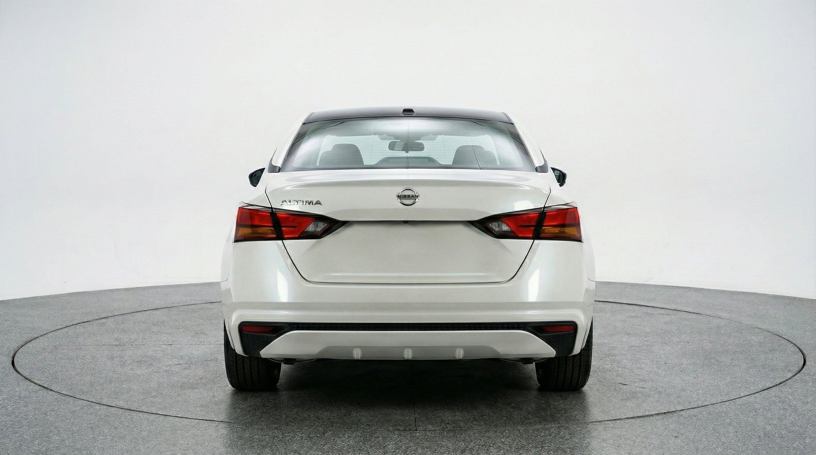 Used 2025 Nissan Altima 2.5 SV image 7