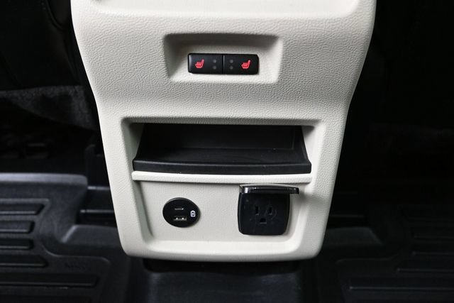 Used 2021 Ford Edge Titanium w/ Equipment Group 301A AWD/4WD image 23