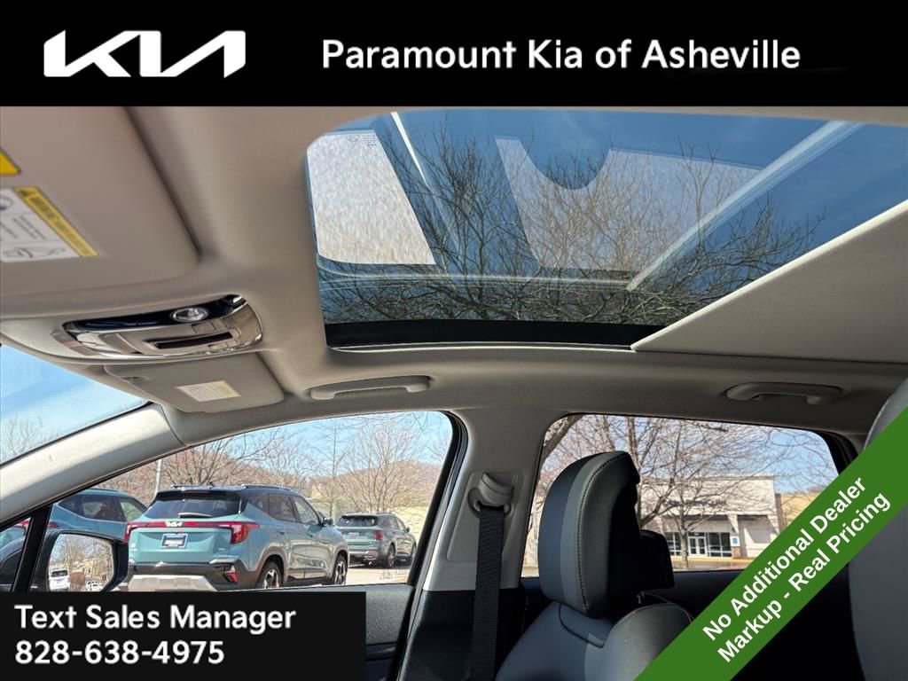 New 2026 Kia Sportage EX image 13