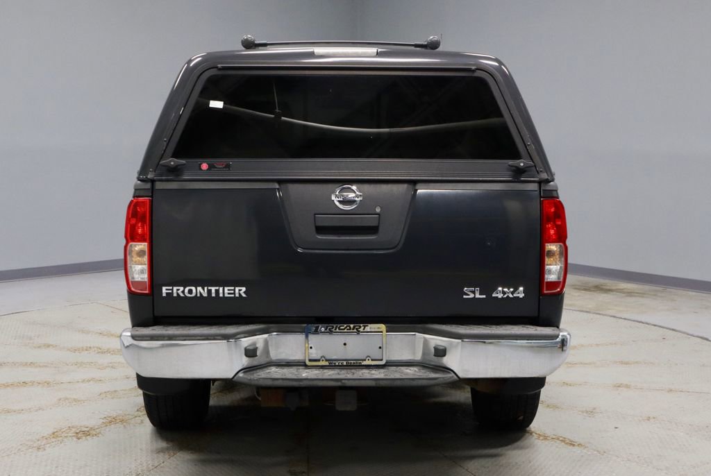 Used 2011 Nissan Frontier SL image 11