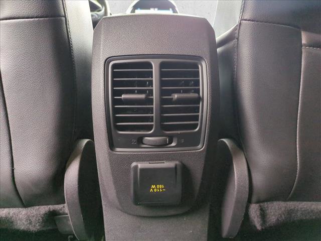 Used 2017 Ford Escape Titanium image 17