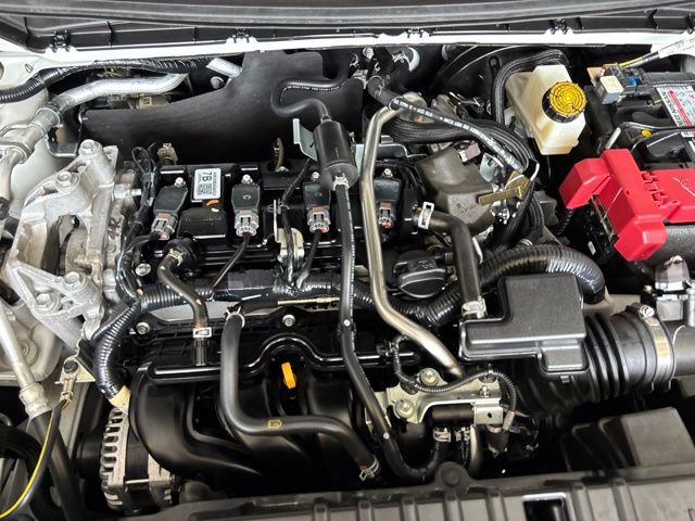 Used 2025 Nissan Kicks SR w/ SR Premium Package AWD/4WD image 31