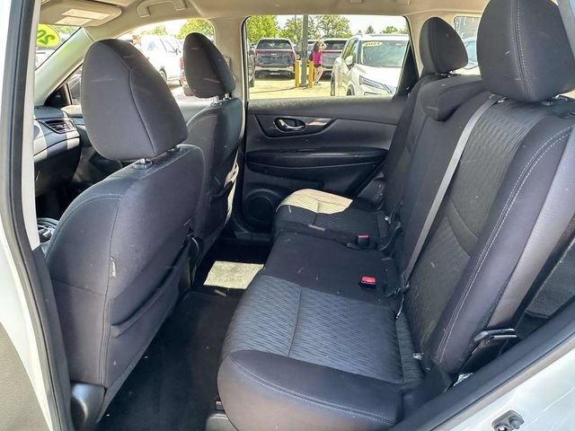 Used 2018 Nissan Rogue SV FWD image 18